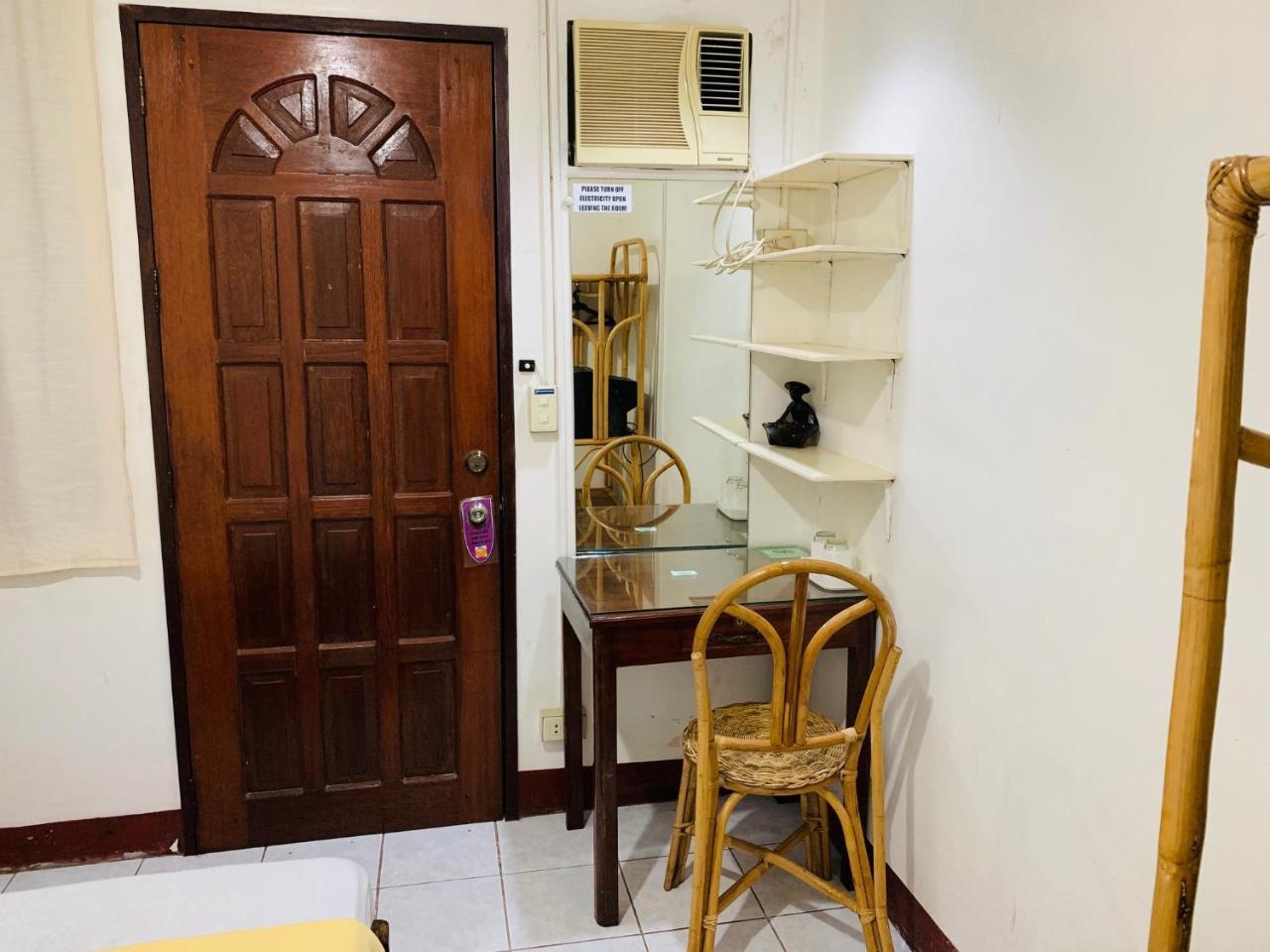 Matutina Pensionne Puerto Princesa Luaran gambar
