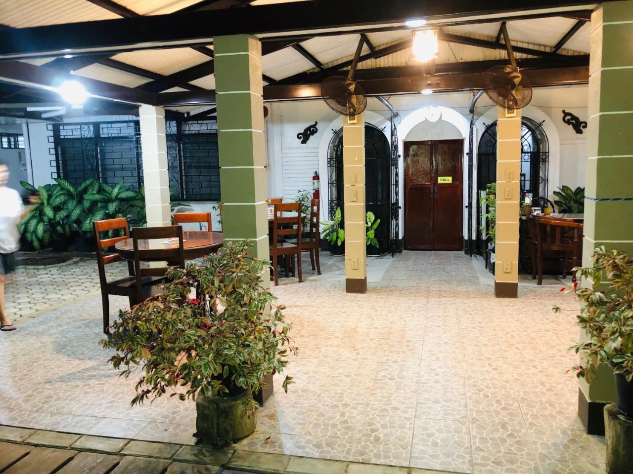 Matutina Pensionne Puerto Princesa Luaran gambar