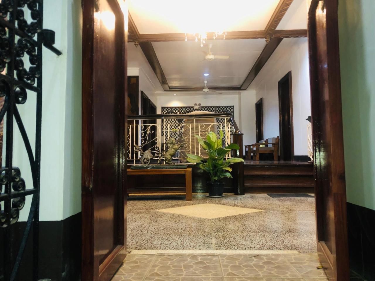 Matutina Pensionne Puerto Princesa Luaran gambar