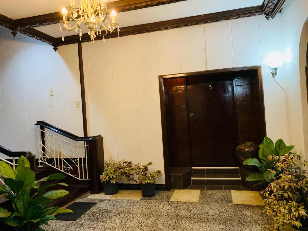 Matutina Pensionne Puerto Princesa Luaran gambar